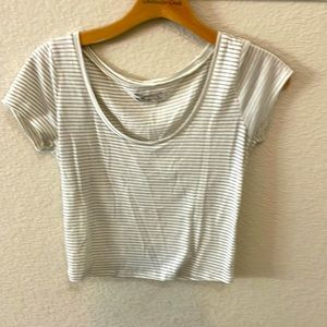 Hollister cropped stripe tee